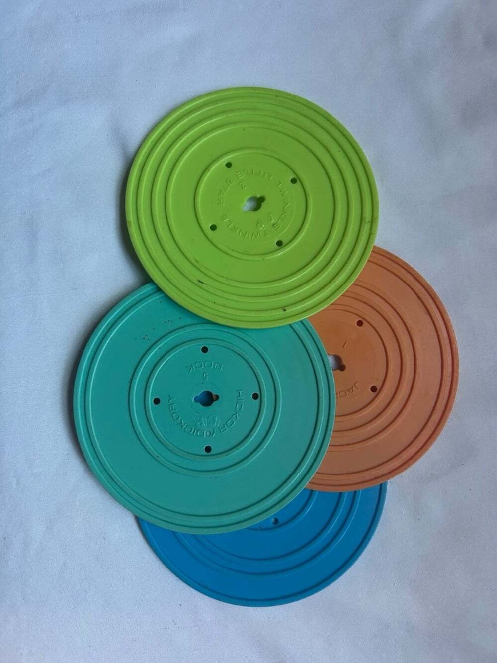 Four replacement fisher price toy records for the record VTG player